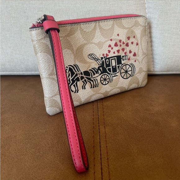 COACH Corner Zip Wristlet In Signature Canvas With Horse & Carriage Hearts Motif - Picture 6 of 15